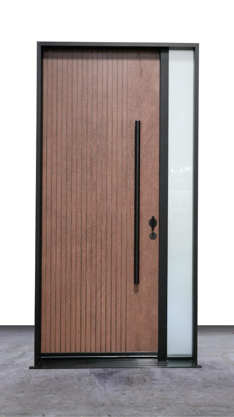 Fiberglass Groove Series exterior door
